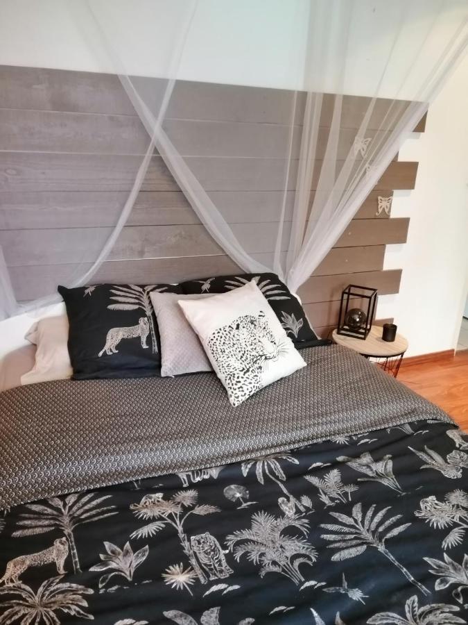 Bed and Breakfast Les Bichettes Mortagne-sur-Sevre Zewnętrze zdjęcie