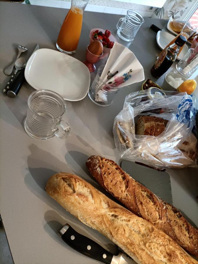 Bed and Breakfast Les Bichettes Mortagne-sur-Sevre Zewnętrze zdjęcie