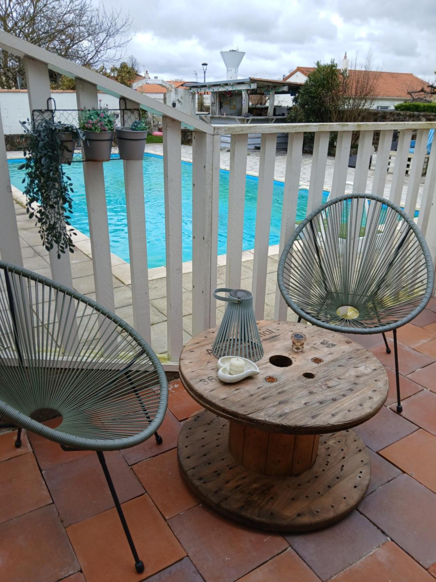 Bed and Breakfast Les Bichettes Mortagne-sur-Sevre Zewnętrze zdjęcie